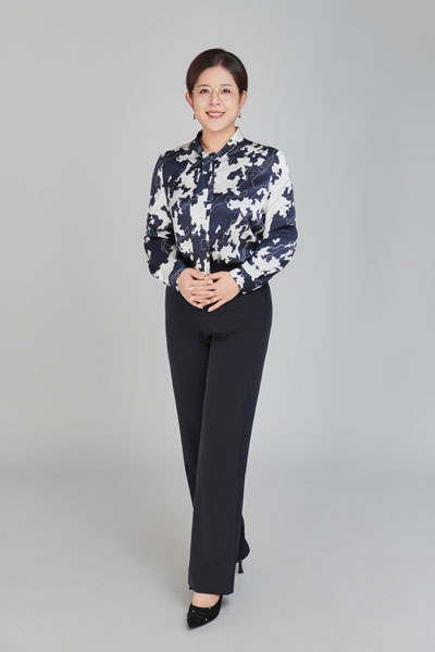 姜红艳（律师助理）